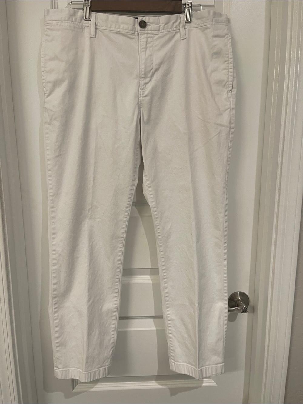14th & Union White Men's Slim Fit Chinos